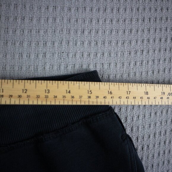 Russell Athletic Edmonton Eskimos Jersey Shorts / 32 - Picture 5 of 9